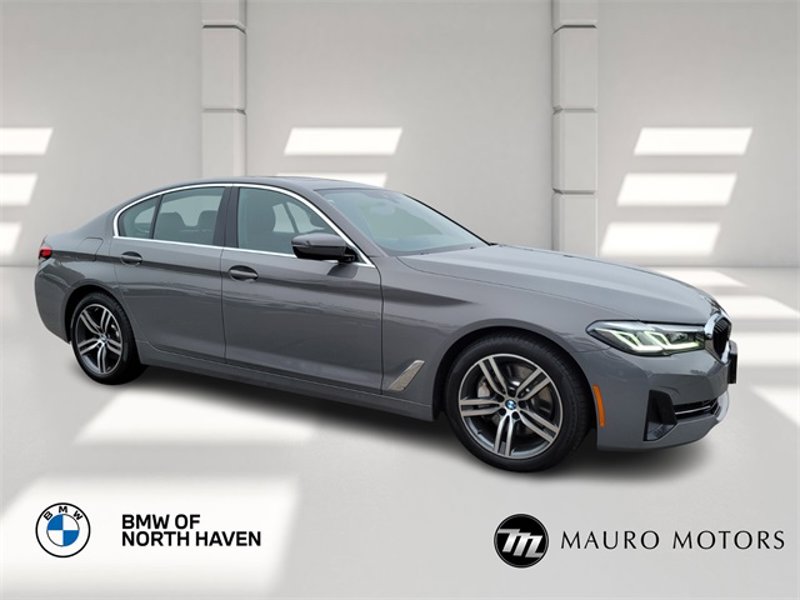 Certified 2022 BMW 530i xDrive w/ Convenience Package image 1