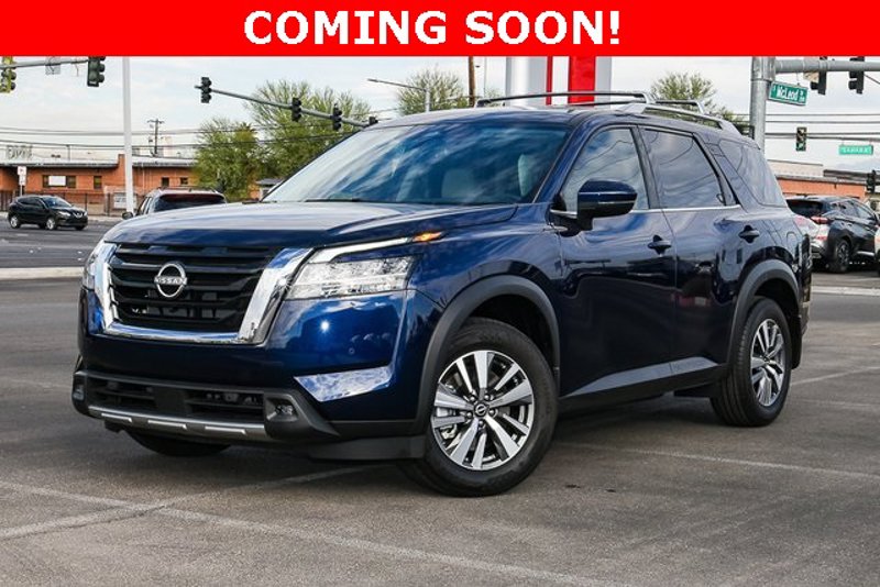 Certified 2024 Nissan Pathfinder SL image 1