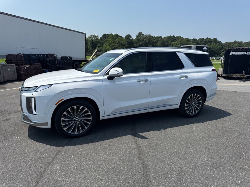 Certified 2024 Hyundai Palisade Calligraphy image 1