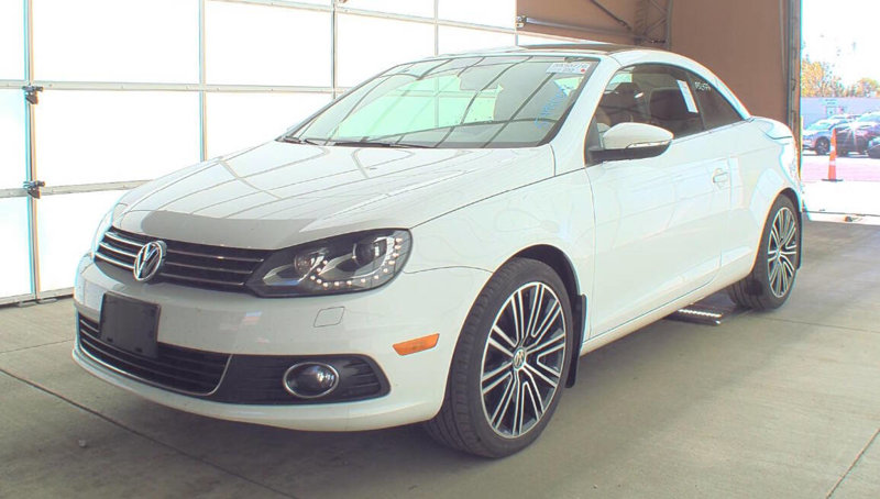Used 2015 Volkswagen Eos Executive image 1