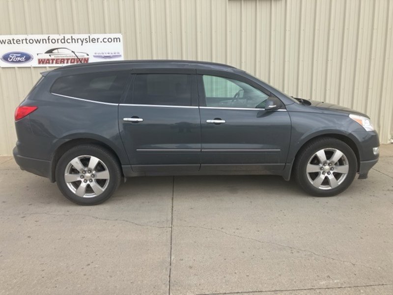 Used 2011 Chevrolet Traverse LTZ image 1
