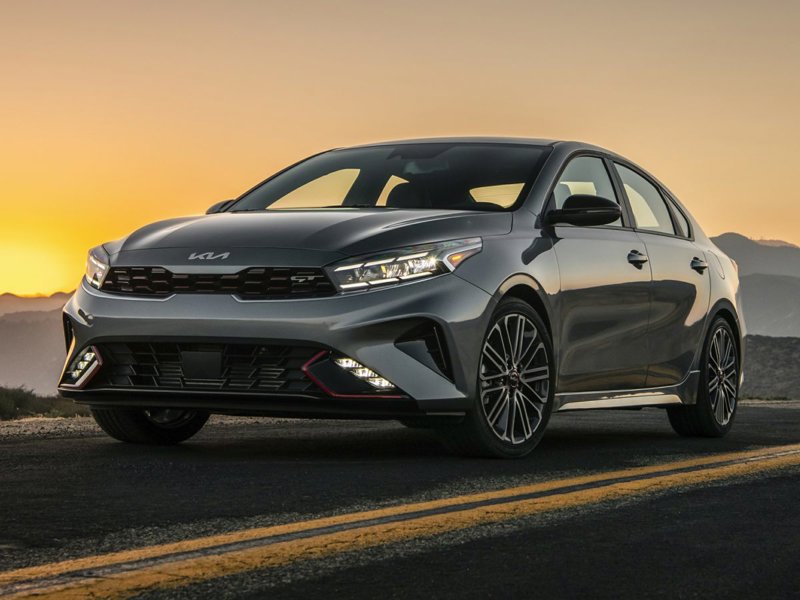 Used 2023 Kia Forte LXS image 1