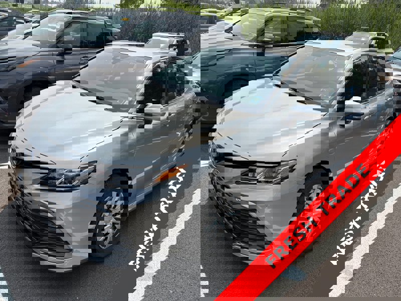 Used 2024 Toyota Camry LE image 1