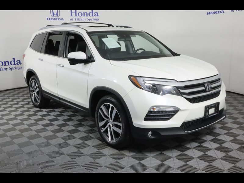 Certified 2018 Honda Pilot Touring image 1