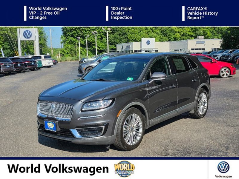 Used 2019 Lincoln Nautilus Reserve image 1