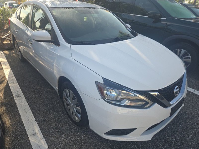 Used 2017 Nissan Sentra SV image 1