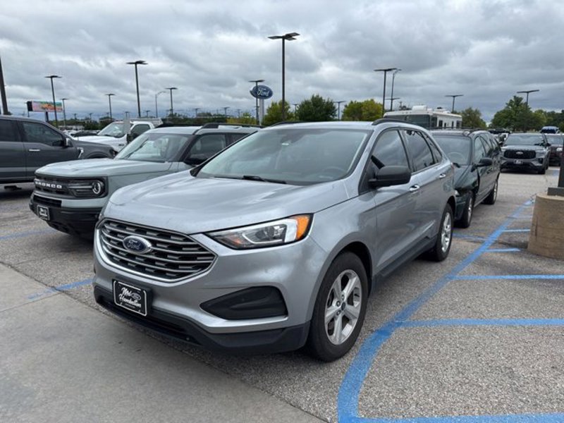 Certified 2021 Ford Edge SE image 1
