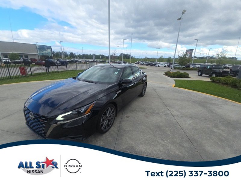 Certified 2024 Nissan Altima 2.0 SR image 1