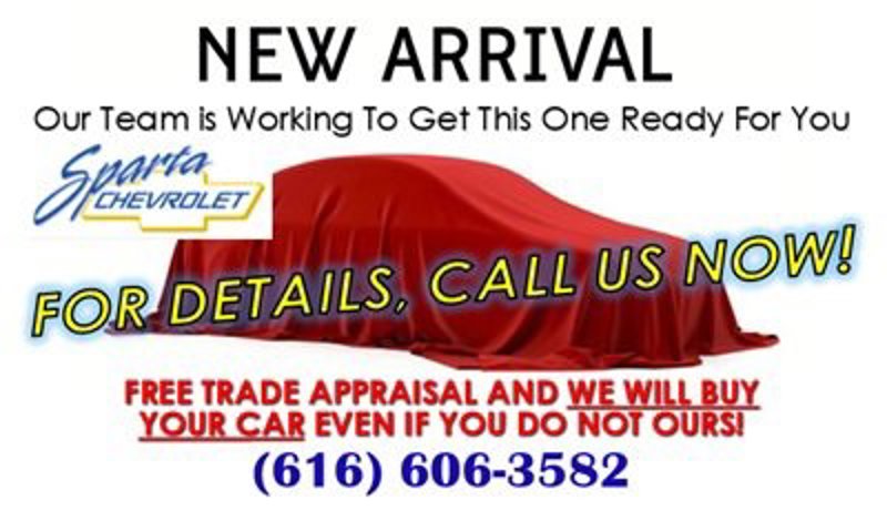 Used 2024 Chevrolet Trax RS w/ Driver Confidence Package image 1