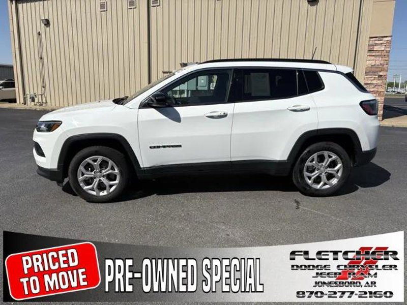 Certified 2024 Jeep Compass Latitude image 1
