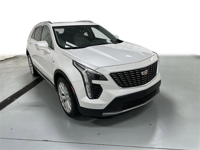 Certified 2022 Cadillac XT4 Premium Luxury w/ Enhanced Visibility Package image 1