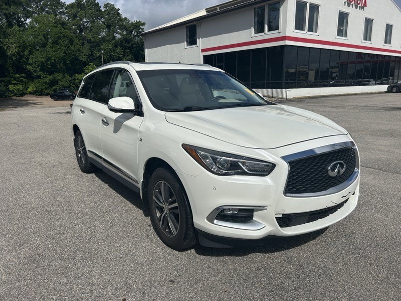 Used 2016 INFINITI QX60 AWD w/ Driver Assistance Package image 1