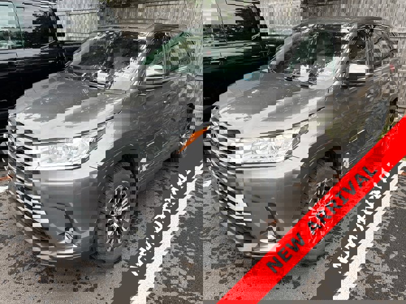 Used 2019 Toyota Highlander Plus image 1