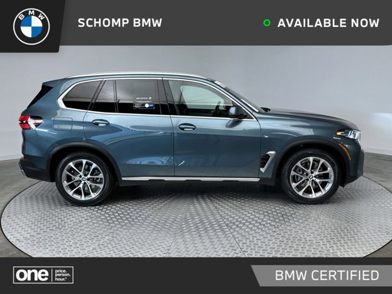Certified 2025 BMW X5 xDrive40i w/ Parking Assistance Package image 1