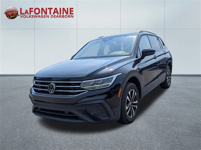 Certified 2022 Volkswagen Tiguan S image 1
