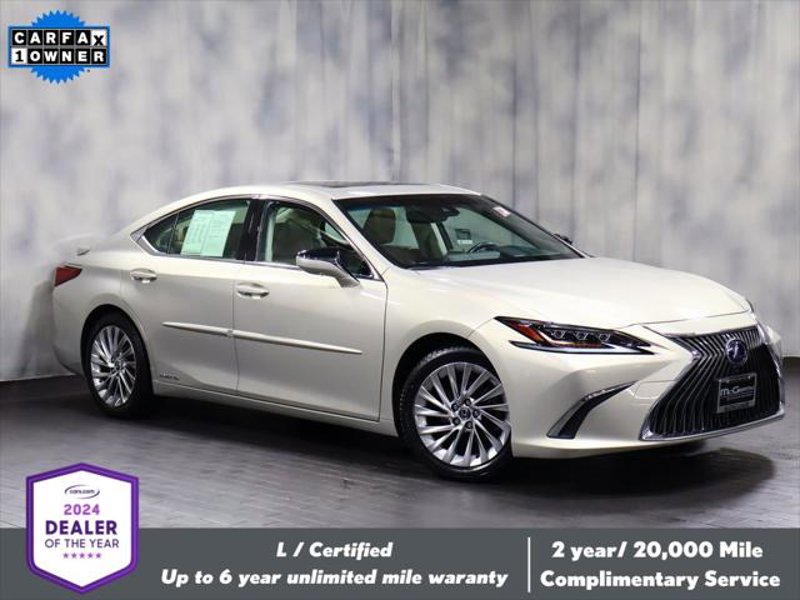 Certified 2019 Lexus ES 300h w/ Luxury Package image 1