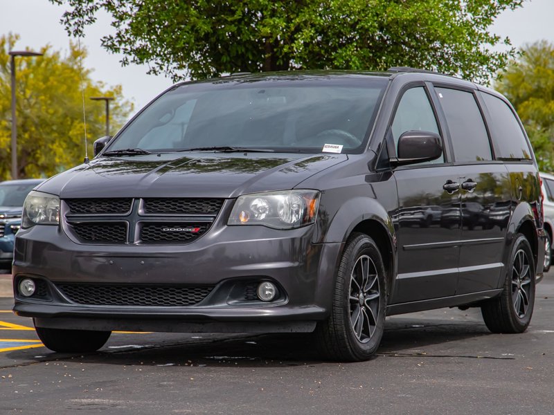 Used 2016 Dodge Grand Caravan R/T image 1