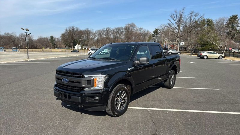 Used 2018 Ford F150 XLT w/ Equipment Group 302A Luxury image 1