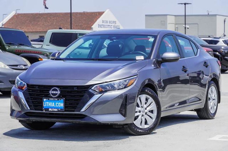 Certified 2025 Nissan Sentra S image 1