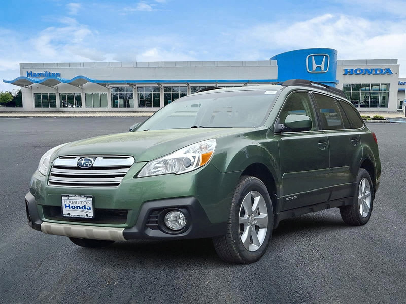 Used 2013 Subaru Outback 3.6R Limited image 1
