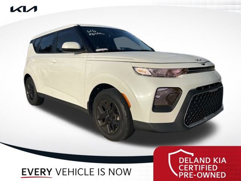Certified 2022 Kia Soul LX w/ Technology Package image 1
