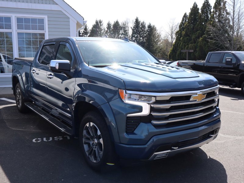Certified 2024 Chevrolet Silverado 1500 High Country w/ Technology Package image 1