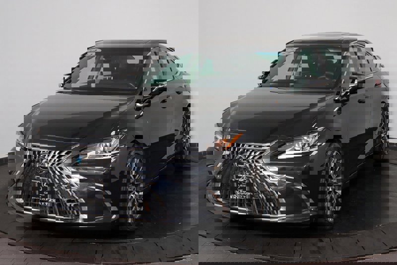 Certified 2022 Lexus ES 350 w/ Premium Package image 1