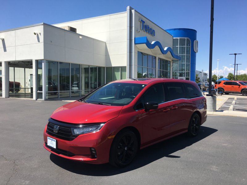 Certified 2024 Honda Odyssey Sport image 1