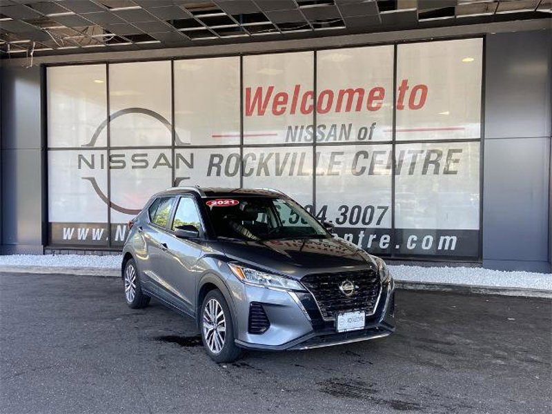 Certified 2021 Nissan Kicks SV image 1