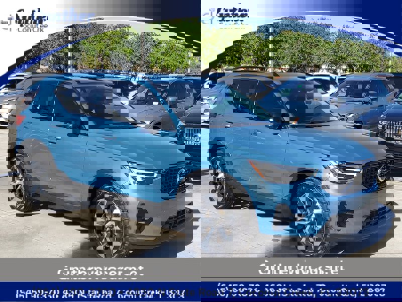 Certified 2023 Volvo XC40 B5 Plus w/ Protection Package Premier image 1