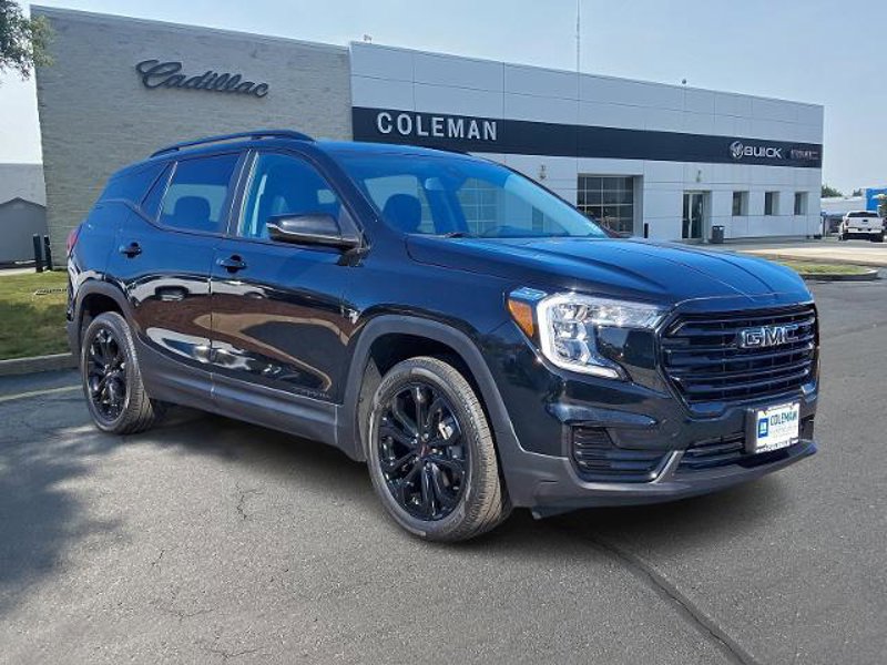 Certified 2022 GMC Terrain SLE w/ Driver Convenience Package image 1