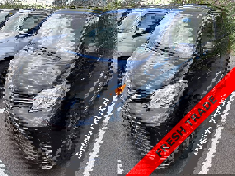 Used 2018 Toyota Sienna XLE image 1
