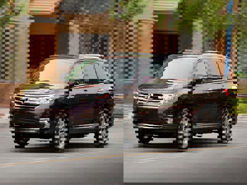 Used 2011 Toyota Highlander 4WD image 1