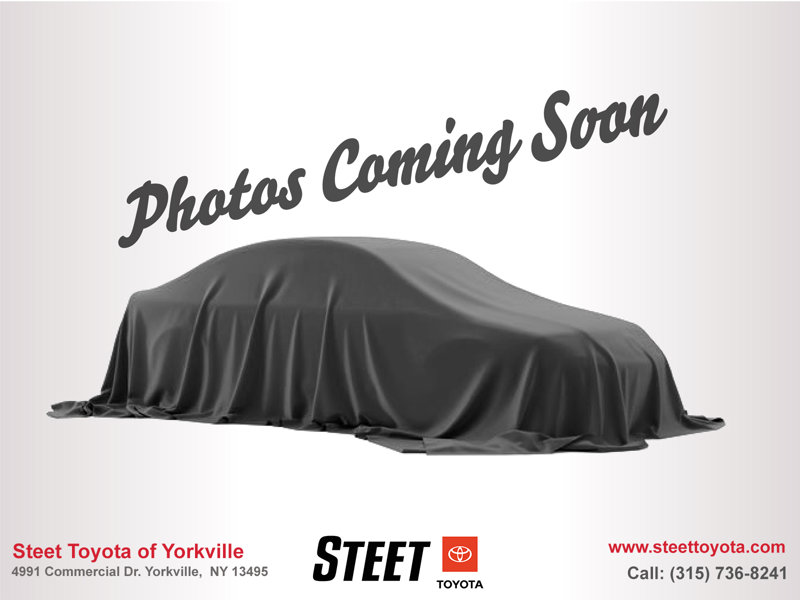Used 2022 Toyota Camry SE image 1