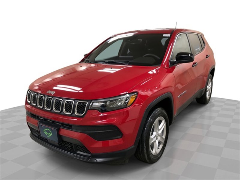 Used 2024 Jeep Compass Sport image 1