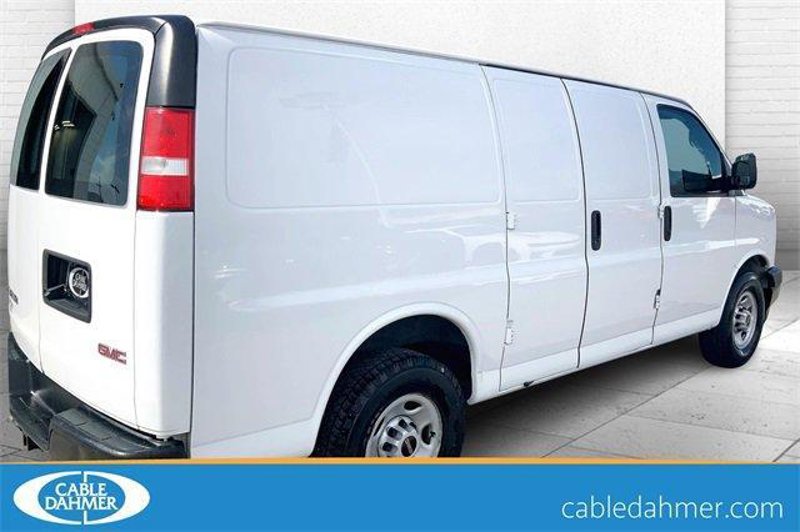 Used 2018 GMC Savana 2500 w/ Driver Convenience Package image 1