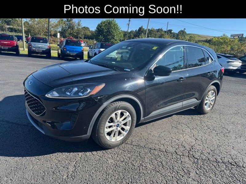 Used 2020 Ford Escape SE image 1