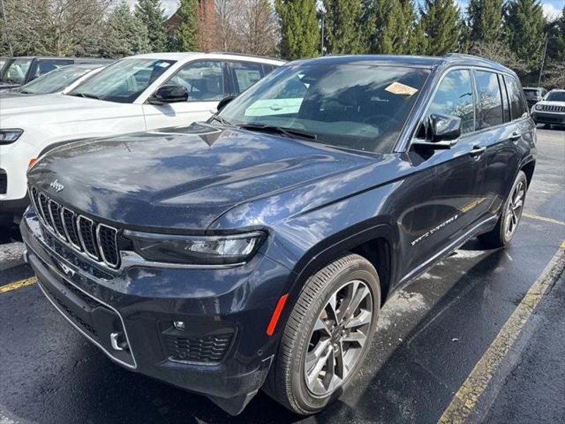 Certified 2024 Jeep Grand Cherokee Overland w/ Trailer Tow Package image 1