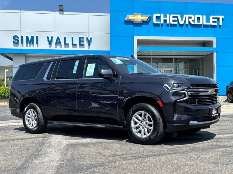 Certified 2023 Chevrolet Suburban LT image 1
