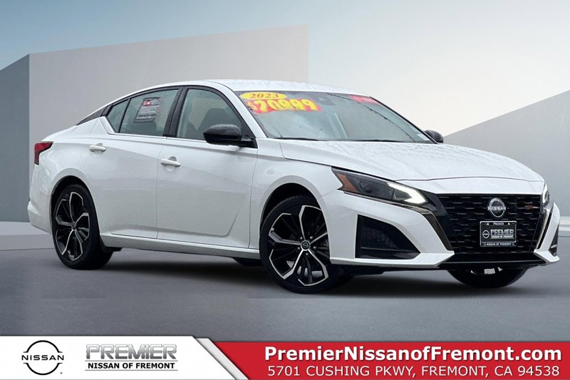Certified 2023 Nissan Altima 2.5 SR image 1