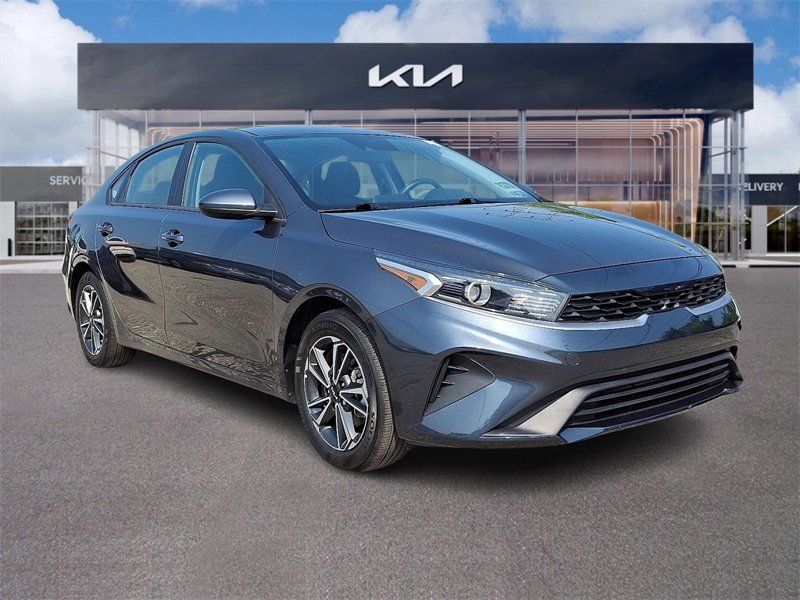 Certified 2022 Kia Forte LXS image 1