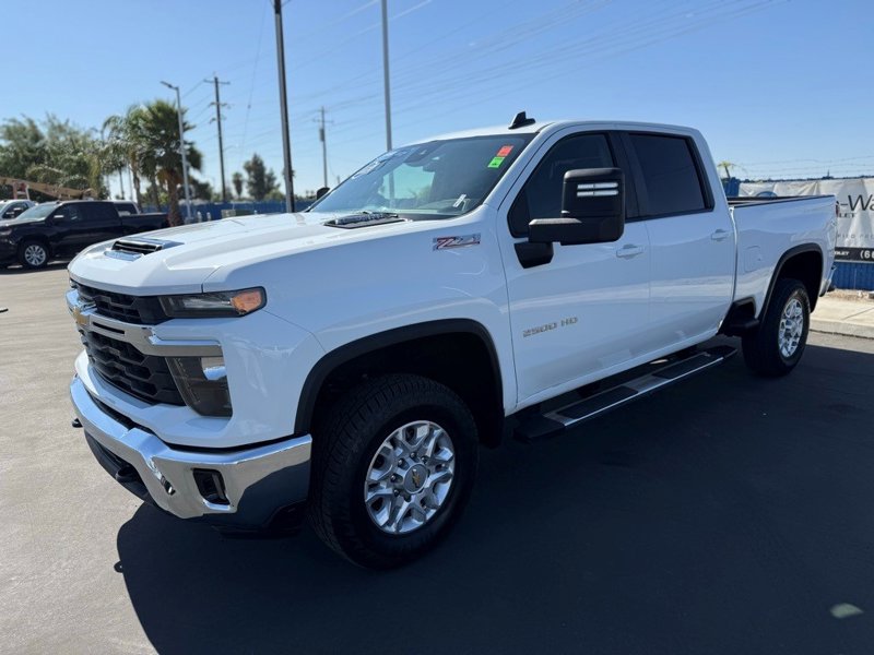 Certified 2024 Chevrolet Silverado 2500 LT image 1