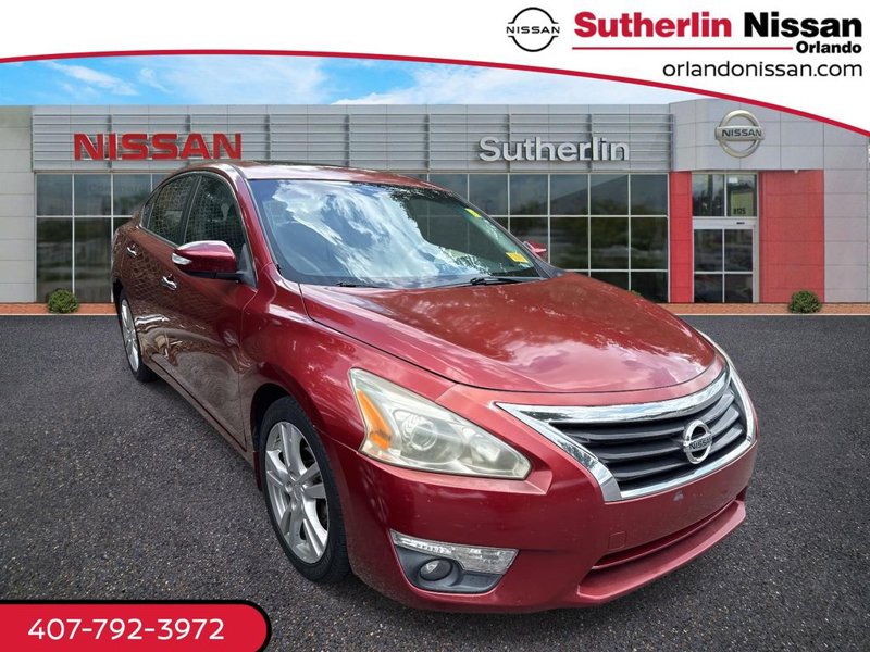 Used 2013 Nissan Altima 3.5 SL w/ Technology Pkg image 1