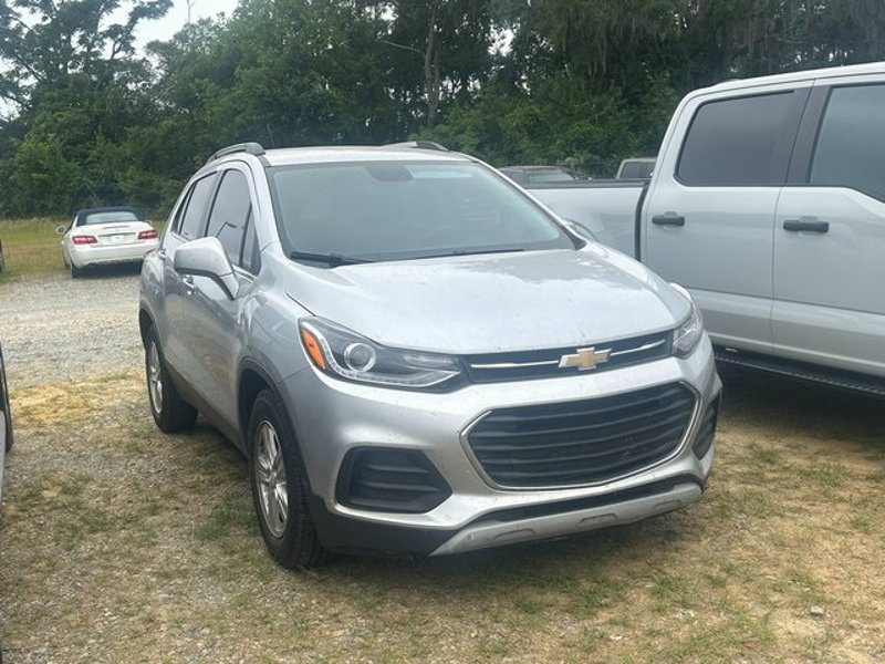 Used 2017 Chevrolet Trax LT image 1