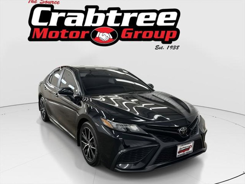 Certified 2023 Toyota Camry SE image 1