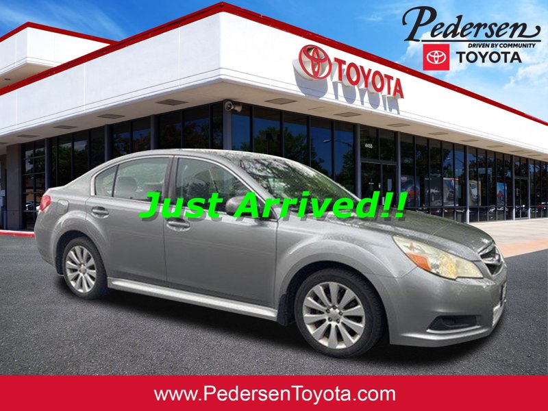 Used 2011 Subaru Legacy 2.5i Limited image 1