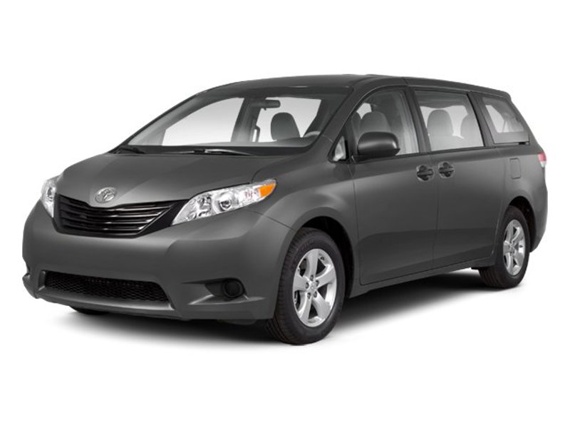 Used 2013 Toyota Sienna XLE image 1