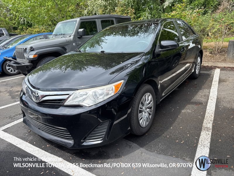 Used 2014 Toyota Camry L image 1
