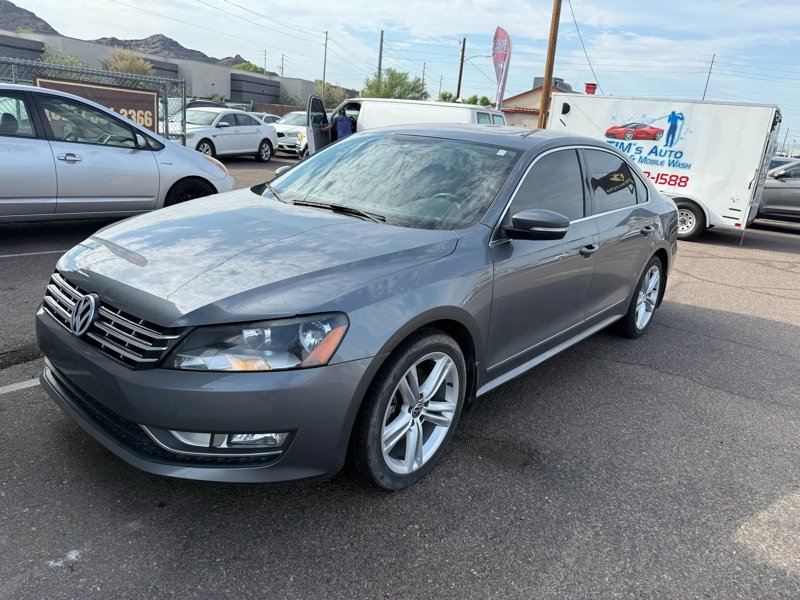 Used 2015 Volkswagen Passat TDI SE image 1