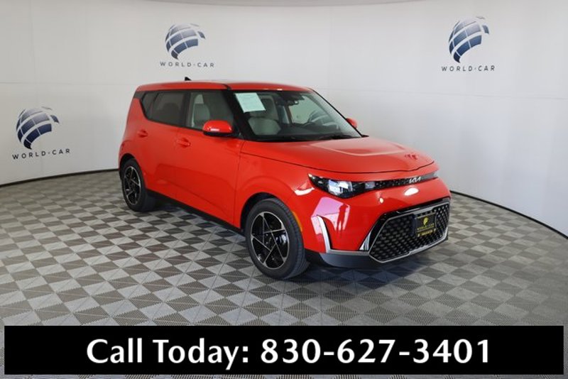 Certified 2023 Kia Soul EX image 1